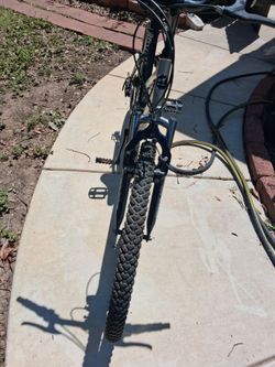 "26" Magna 21 speed adult bike Shimano equipped