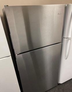 Amana Top Freezer Fridge – Stainless, Clean, Ready to Go