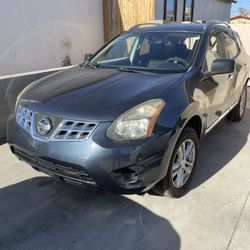 2015 Nissan Rogue Select