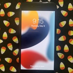 Apple iPhone 7 32GB Unlocked For Any Carrier Like New!