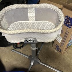 HALO Portable bassinet