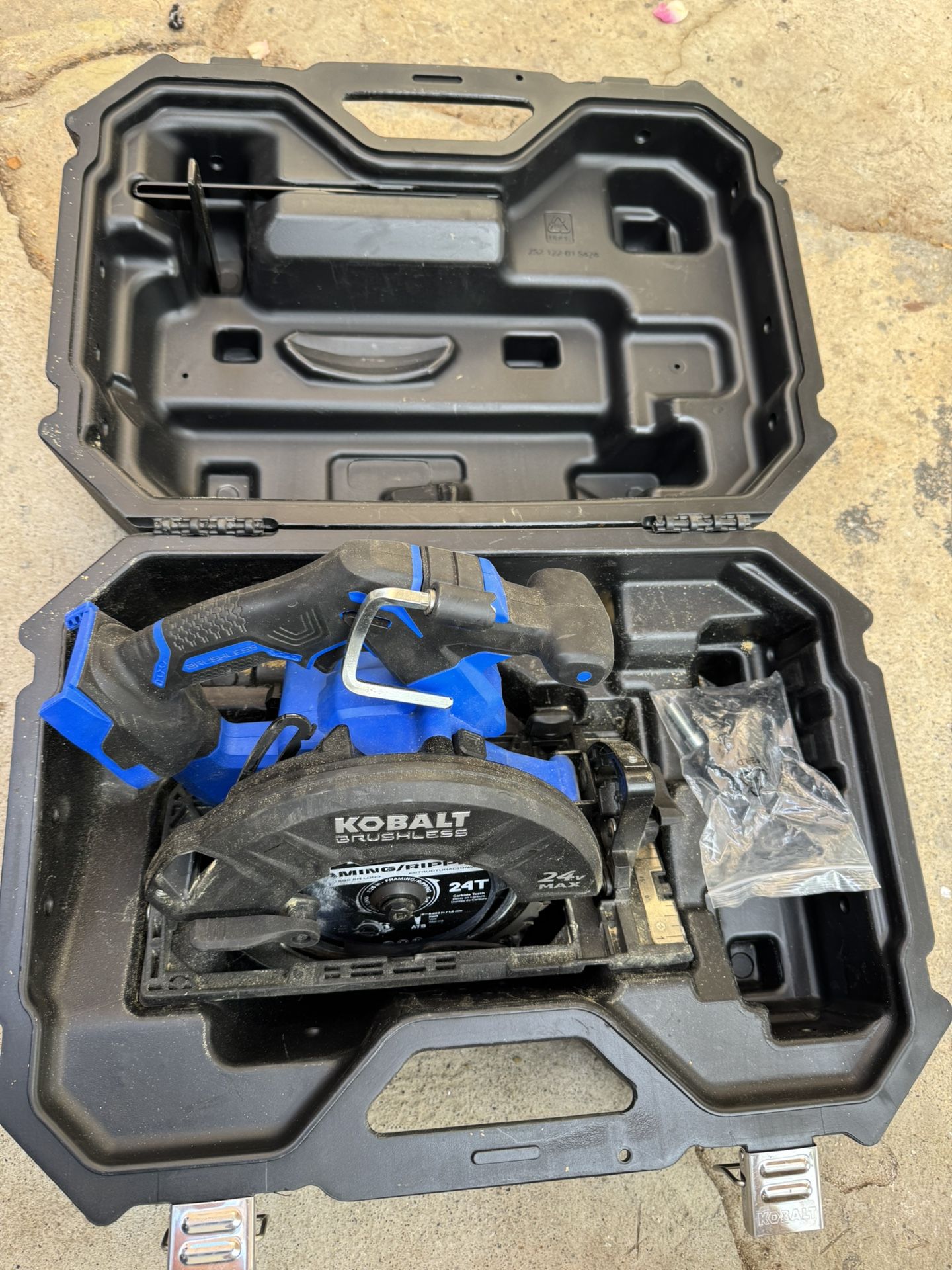 Kobalt XTR 24Volt Cordless Circular Saw(Tool only)