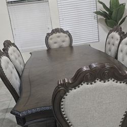 Mesa Color Cafes De Madera  Ala Venta Precio 1,500 Negociable