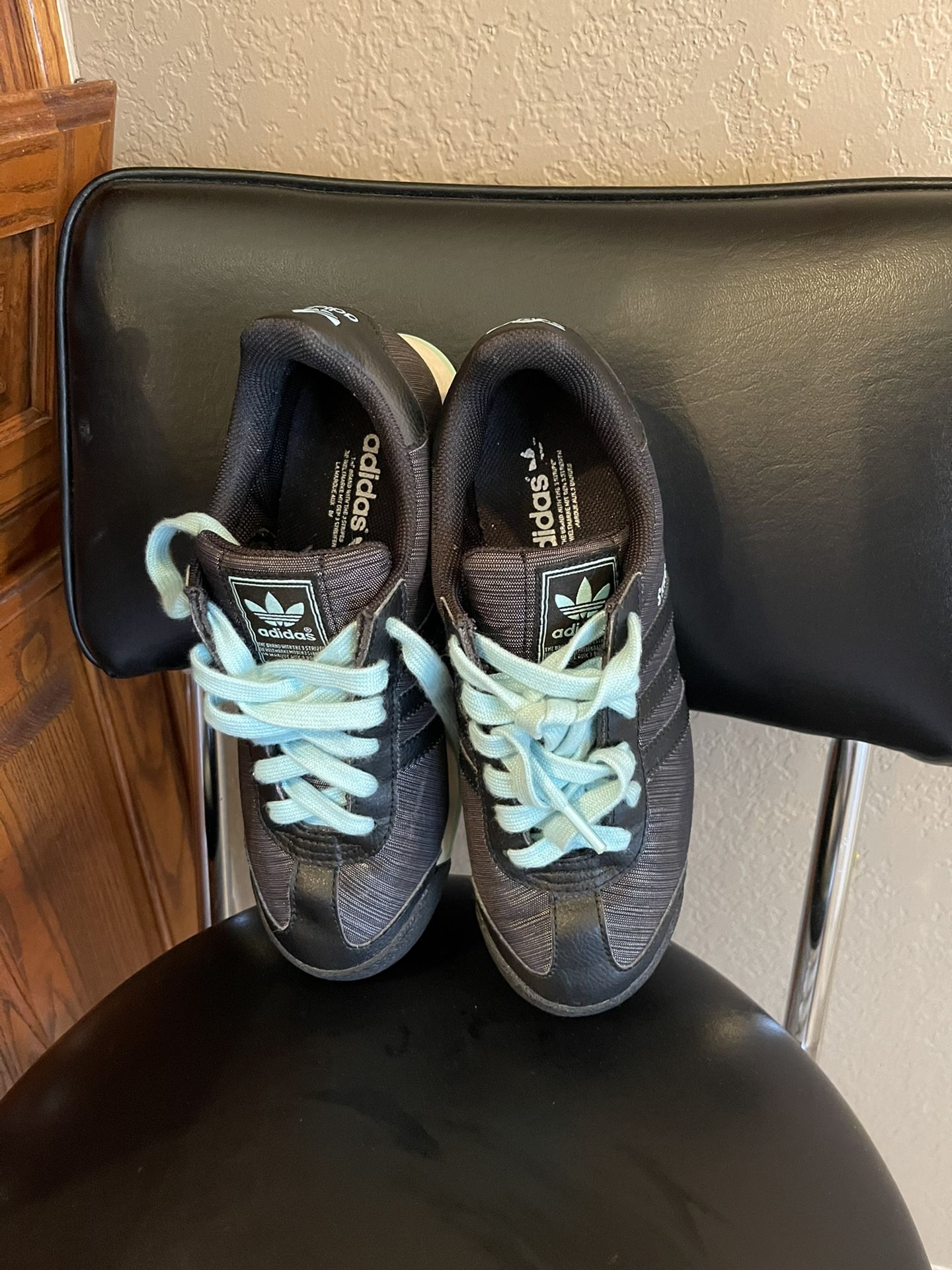 Adidas Ladies Sneakers Size 7