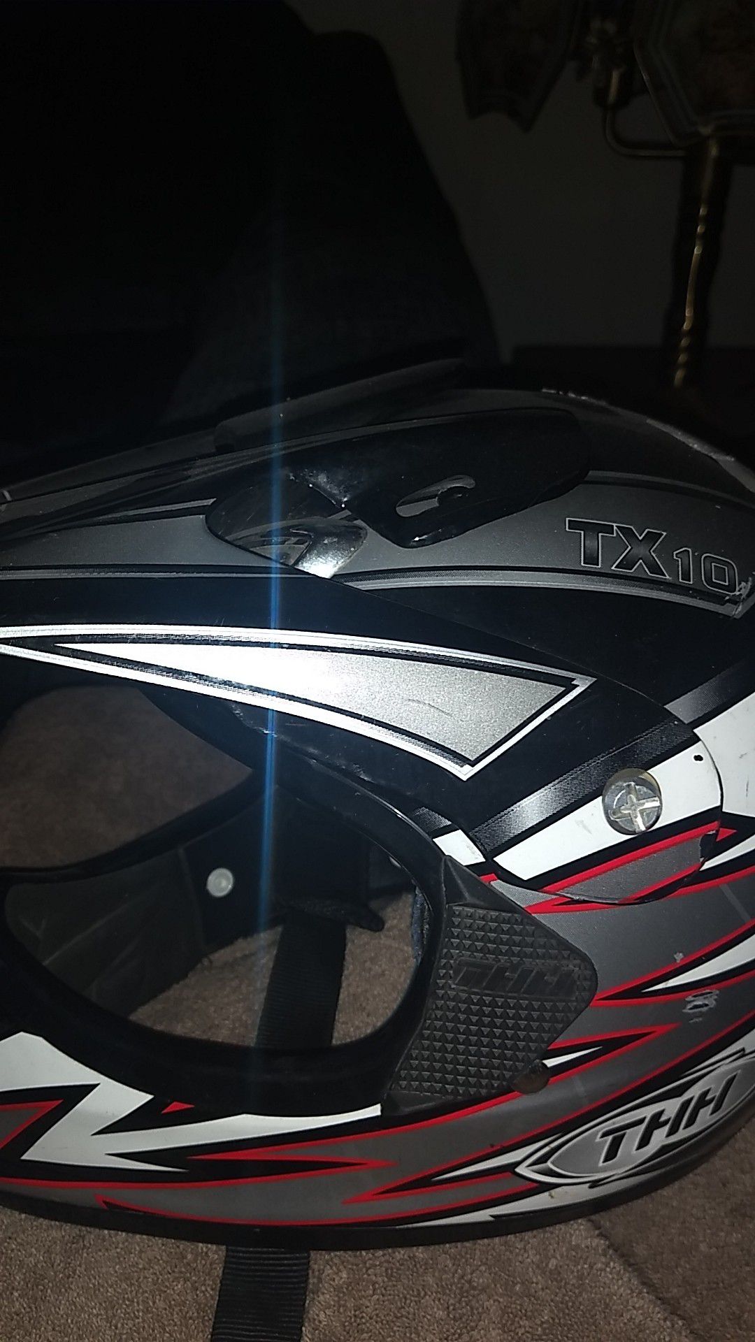 Thh tx10 youth large helmet free to anybody