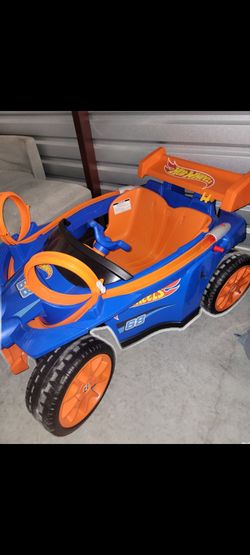 Kid Hot Wheels car