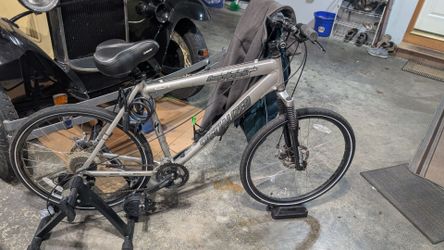 Specialized  Hardrock Pro hardtail