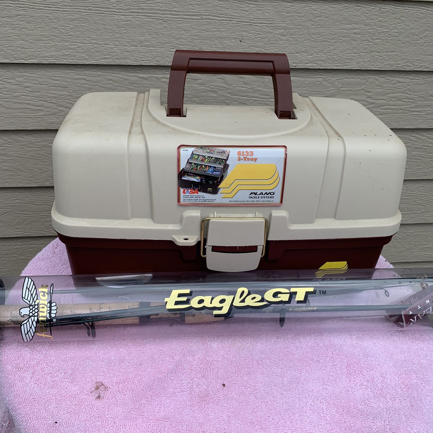 Spongebob Fishing Pole and tackle box for Sale in Lynnwood, WA - OfferUp
