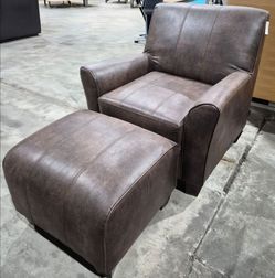 Lounge Chair & Ottoman