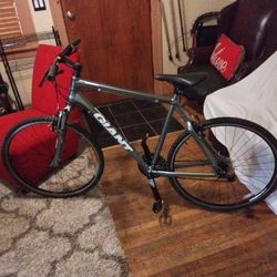 GIANT MOUNTAINS BIKE (Road Ready) 700c Tires