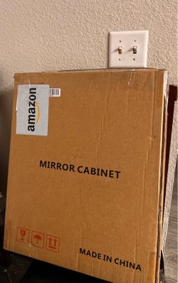 Mirror cabinet