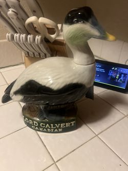 Vintage Lots Calvert Canadian Bottle 