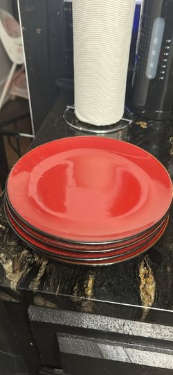 4 Red Small Plates