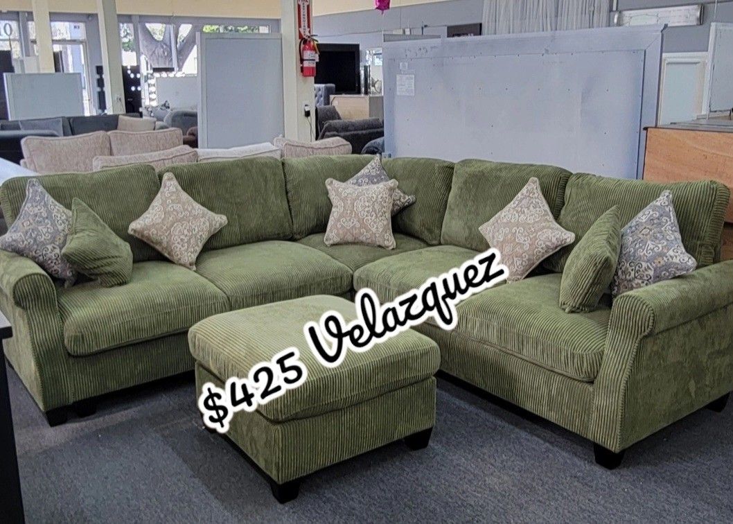 ✅️✅️4 pc dark grey corduroy fabric upholstered sectional sofa with ottoman✅️