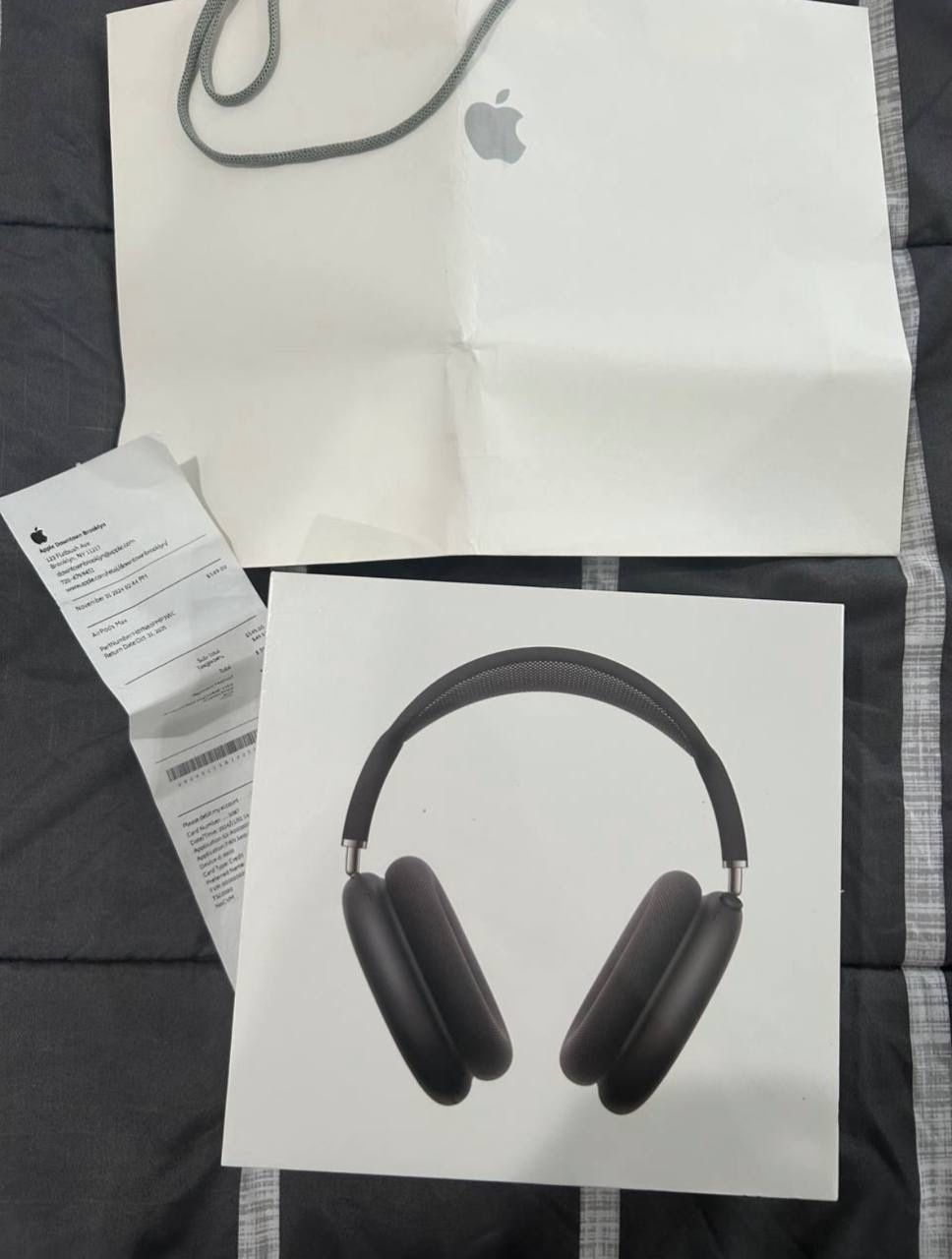 Airpod maxes 