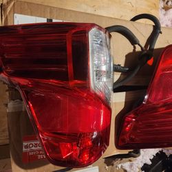 2018 NISSAN TITAN SV REAR OEM  TAILLAMPS ASSEMBLIES 
