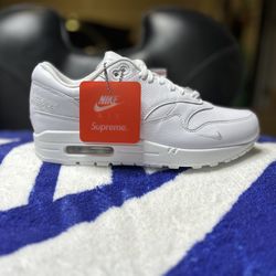 Nike Air Max 1 X Supreme “triple White”