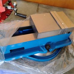Precision Mill Drill vise, Brand New!