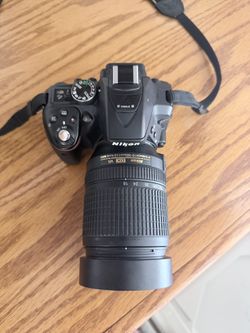 Nikon D5300 With Nikkor 18-140mm Lens