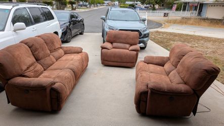 3 Piece Reclining Couches (Pick up only)