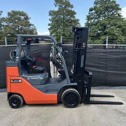 2019 Toyota 8,000lb 3-Stage LPG Propane Forklift 8FGC35U Sideshift- 6,465 Hours