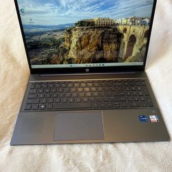 HP Pavilion Laptop 15-eg0073cl Core i7-1165G7 512GB SSD 16GB RAM 