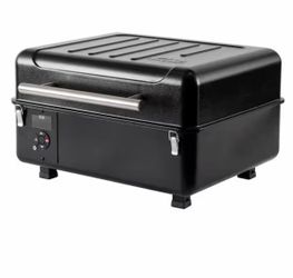 Traeger Ranger Pellet Grill and Smoker in Black