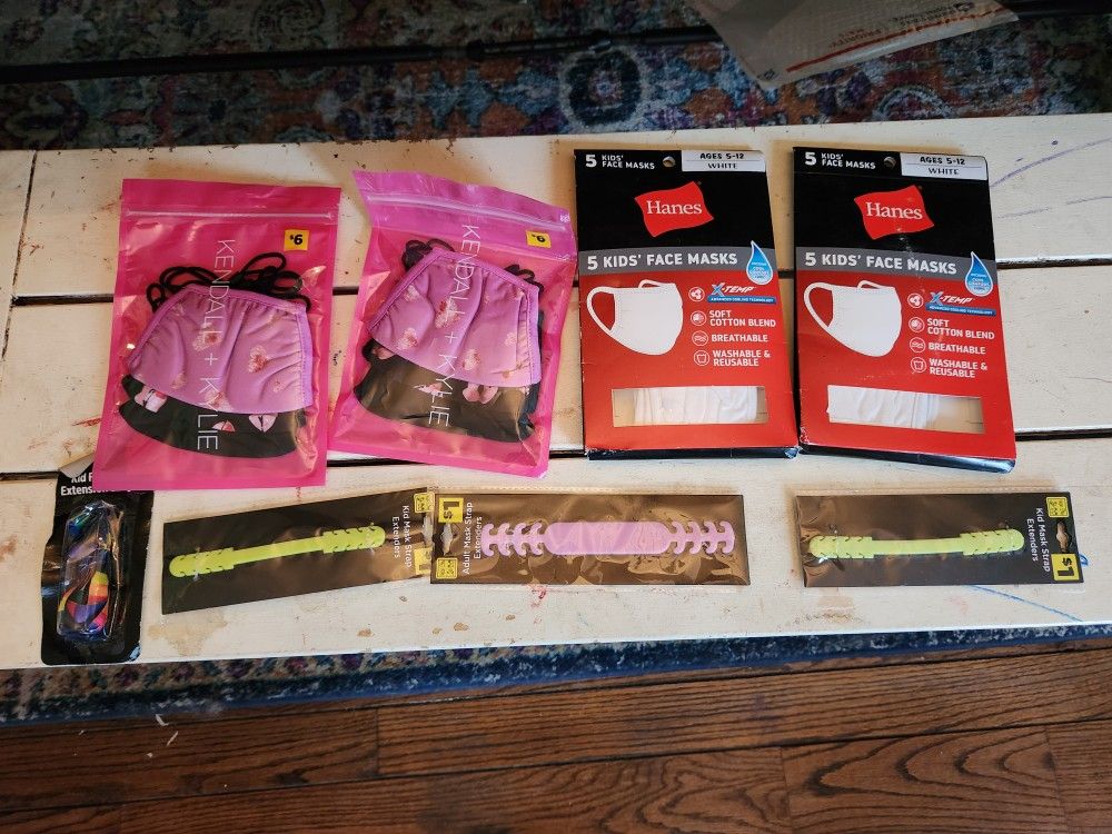 8 Pc Kids Face Masks, Mask Extention Lanyards, And Adult Mask Strap Set