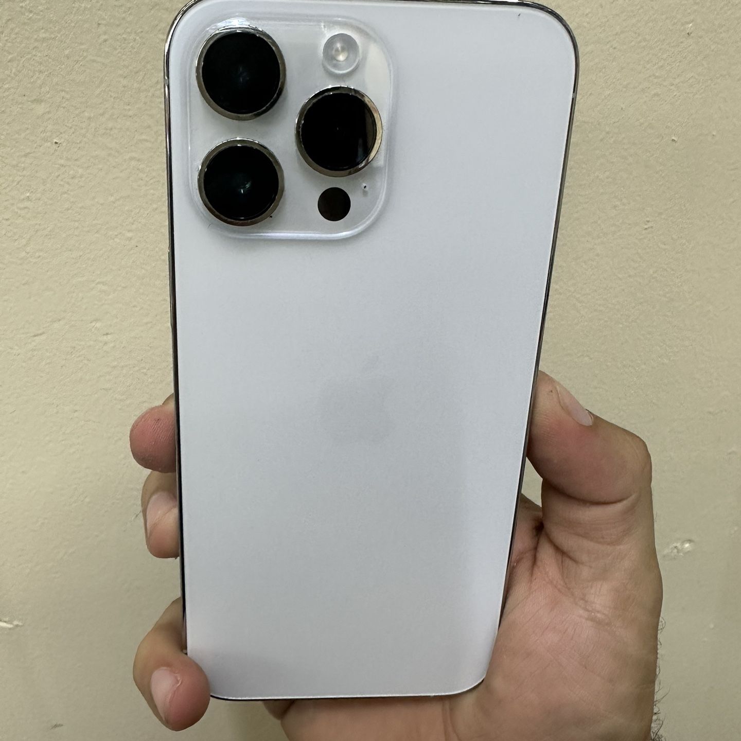 iphone 14 Pro Max 256gb Unlocked for Sale in Miami, FL - OfferUp