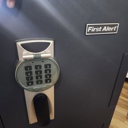 Security box  FIRST ALERT