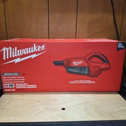 Milwaukee M18 Handheld Vacuum