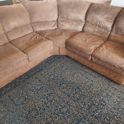 Sectional couch