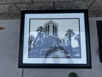 Picture Frame Pretty Good Condition 2ft X2 1/2ft