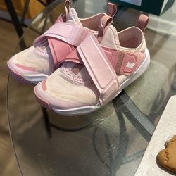 Kids Nike Shoes Size 12 