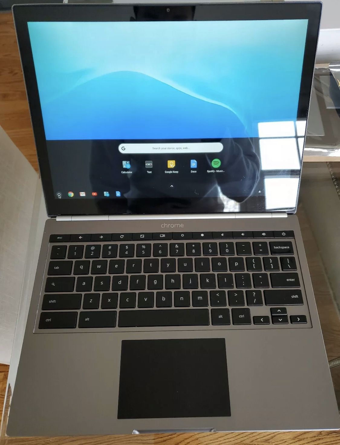 Google Chromebook Pixel 32GB WiFi Retina 2560x1700 , Gently Used LAPTOP and Pen ONlY