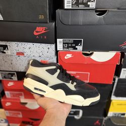 DS Jordan 4 RM Black Sail size 6.5Y 