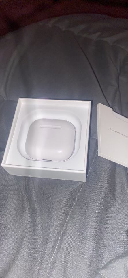 AirPod Pro 4 (with ANC)