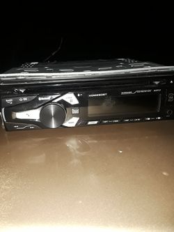 Dual car radio never used