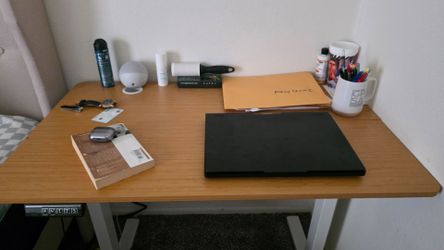 48x24 electric standing desk with splice board