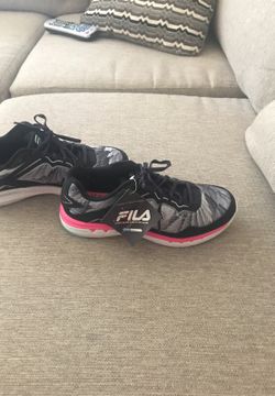 Fila sports shoes! Womens 8