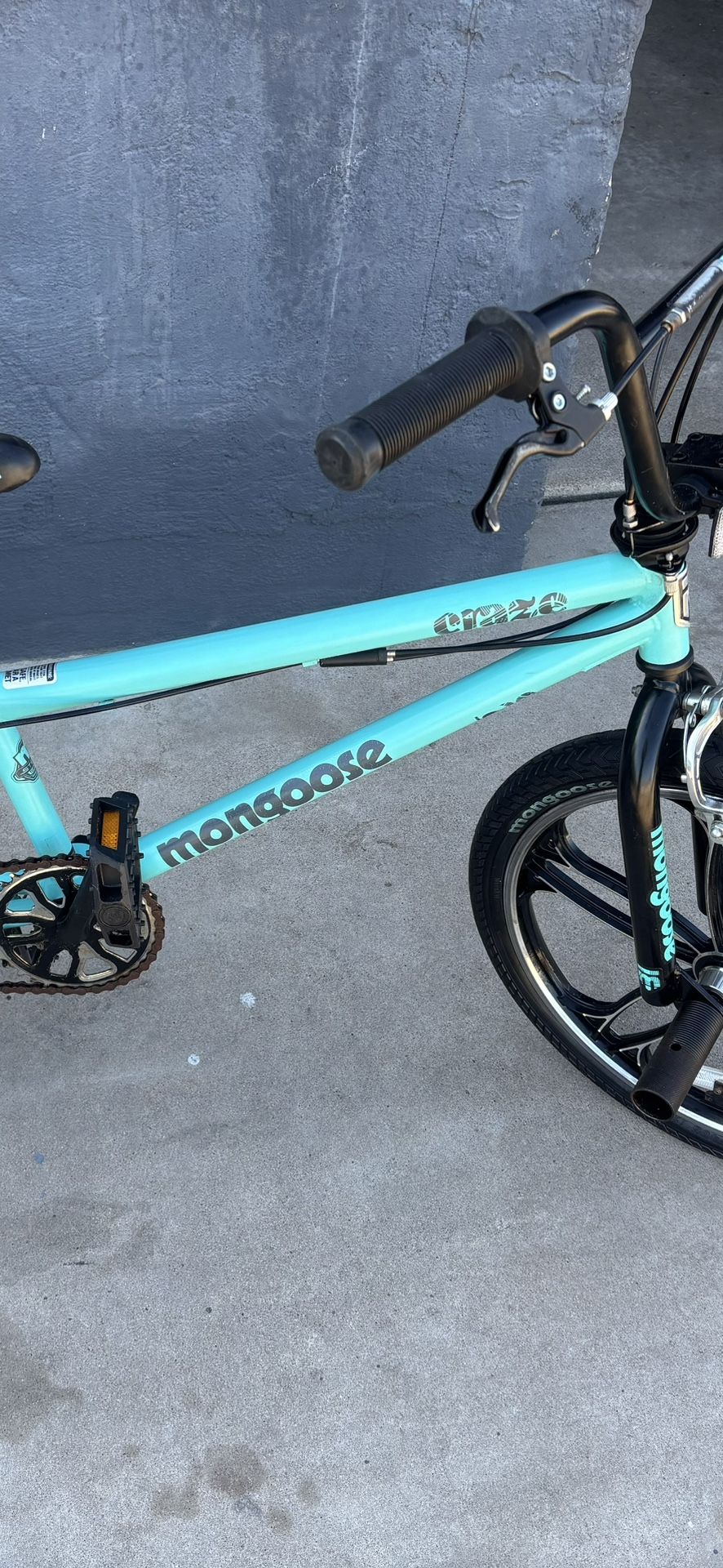MONGOOSE CRAZE BMX BIKE