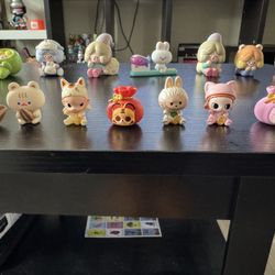 Pop Mart And Other Blind Box Figures