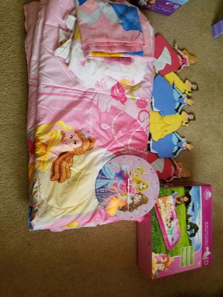 Princess room decoration, with curtains