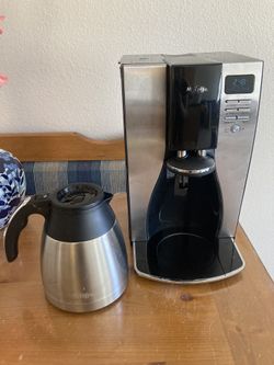 Mr Coffee Optimal Brew 10 Cup Programmable Coffee Maker Thermal Carafe for  Sale in San Diego, CA - OfferUp