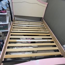 PINK BED FRAME 