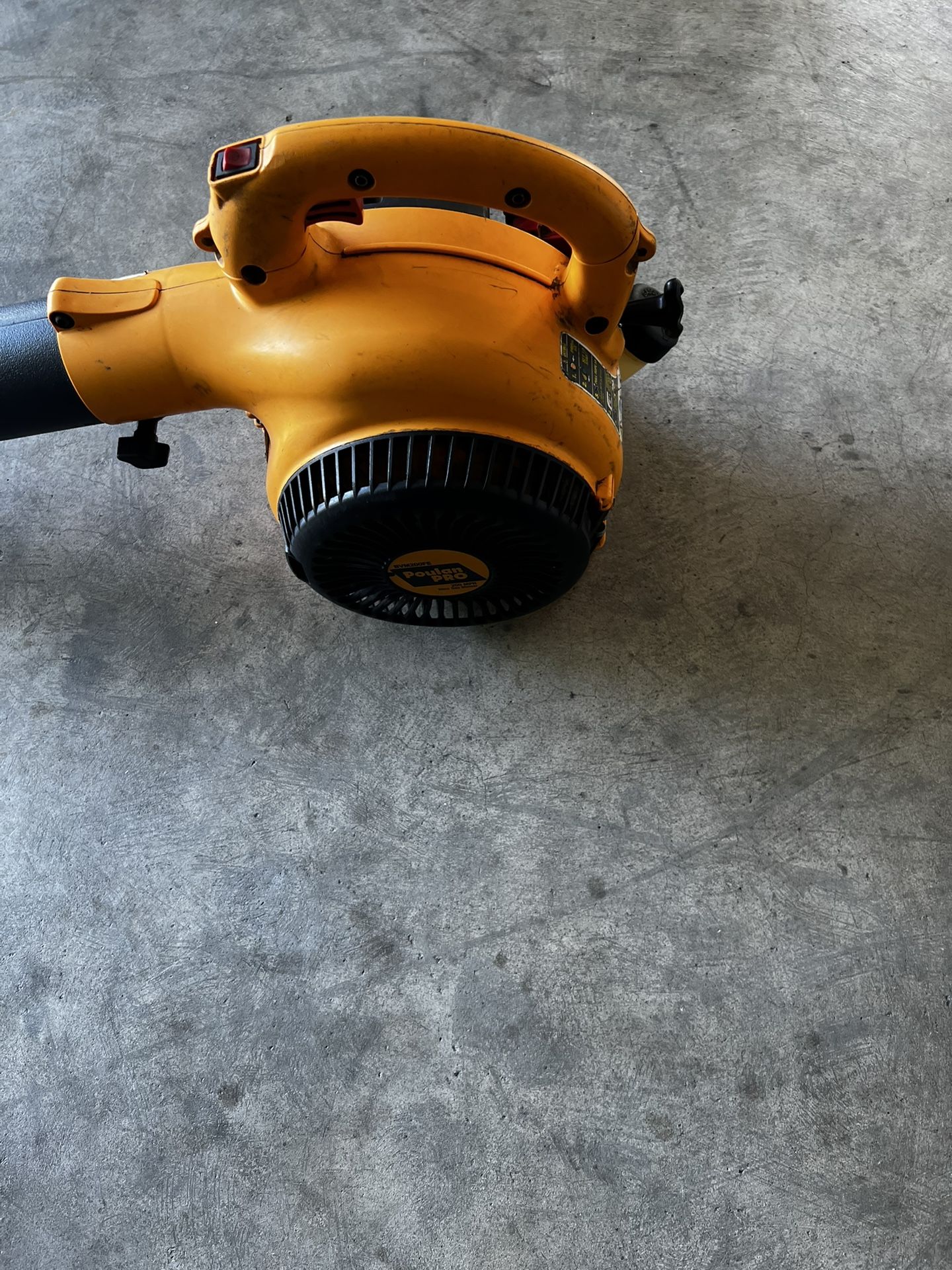 Poulan Pro gas Blower