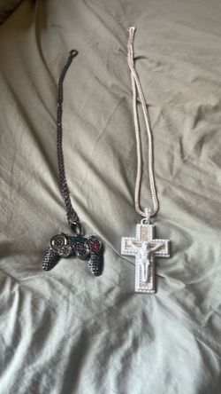 Necklaces COME BUY!!!!