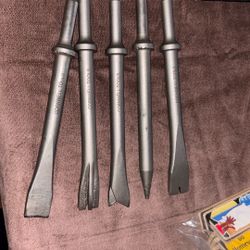 Cornwell Tools air hammer chisel set.