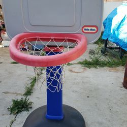 Toddler basketball hoop - Any Offers Will Be Considered 