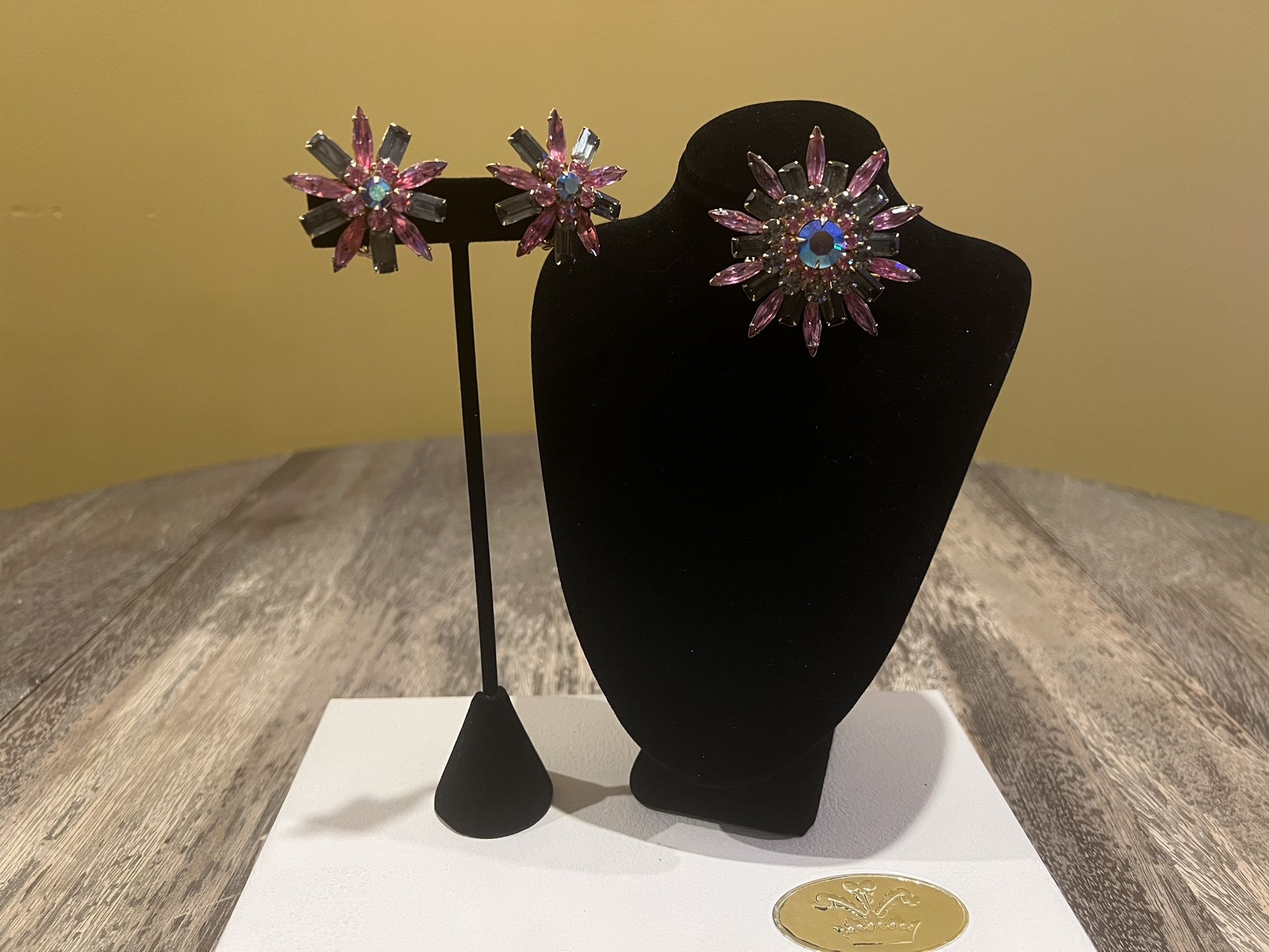 Vintage Costume Jewelry - JUDY LEE Brooch & Earrings Set Pink